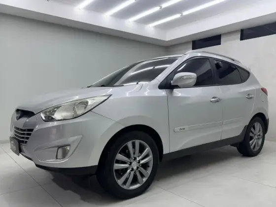 HYUNDAI IX35 2.0 MPFI GLS 16V FLEX 4P AUTOMÁTICO HYUNDAI IX35 2.0 MPFI GLS 16V FLEX 4P AUTOMÁTICO