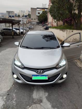 HYUNDAI HB20 1.0 COMFORT PLUS 12V FLEX 4P MANUAL