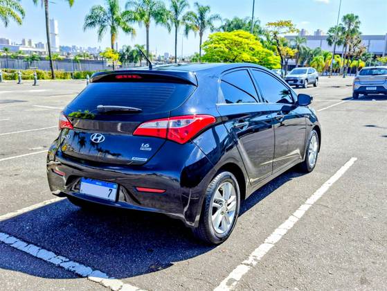HYUNDAI HB20 1.6 PREMIUM 16V FLEX 4P AUTOMÁTICO