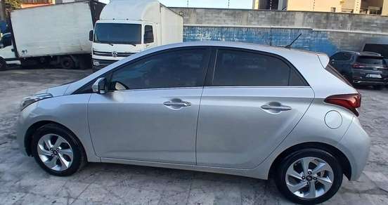 HYUNDAI-HB20-2015