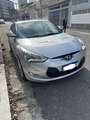 HYUNDAI-VELOSTER-2012