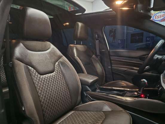 JEEP-COMMANDER-1.3 T270 TURBO FLEX OVERLAND AT6 JEEP-COMMANDER-2023