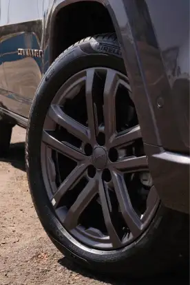 JEEP-COMMANDER-2025