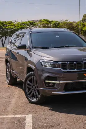 JEEP-COMMANDER-2.0 HURRICANE 4 TURBO GASOLINA BLACKHAWK AT9 JEEP-COMMANDER-2025
