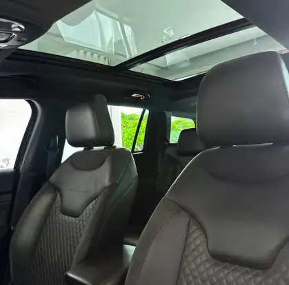 JEEP-COMMANDER-2022