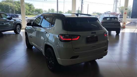 JEEP-COMPASS-2022