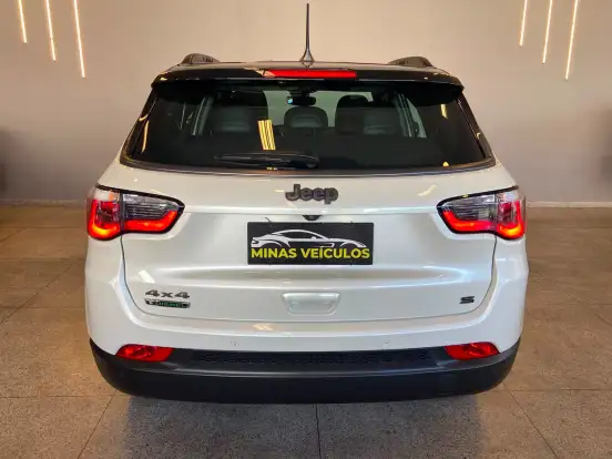 JEEP-COMPASS-2.0 16V DIESEL S 4X4 AUTOMÁTICO JEEP-COMPASS-2019