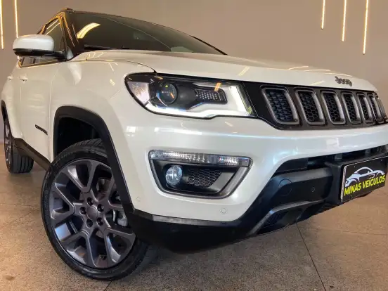 JEEP-COMPASS-2.0 16V DIESEL S 4X4 AUTOMÁTICO JEEP-COMPASS-2019