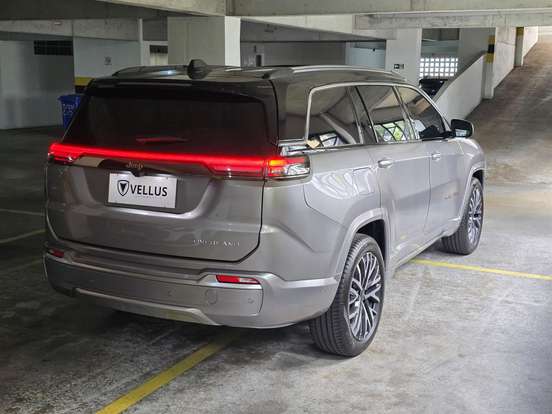 JEEP-COMMANDER-2026