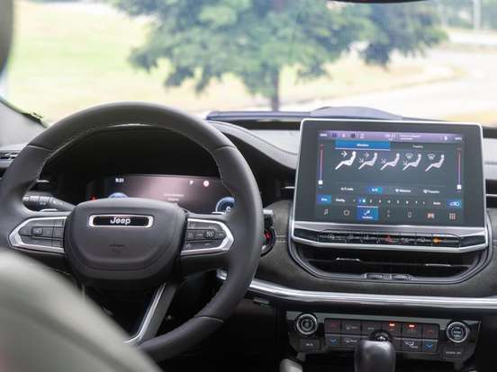 JEEP-COMMANDER-1.3 T270 TURBO FLEX OVERLAND AT6 JEEP-COMMANDER-2023