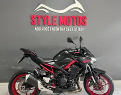 KAWASAKI Z900 KAWASAKI Z900