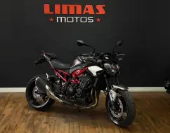 KAWASAKI Z900 KAWASAKI Z900