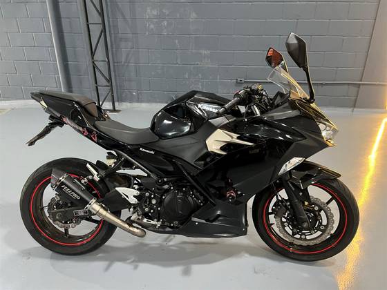 KAWASAKI NINJA 400 