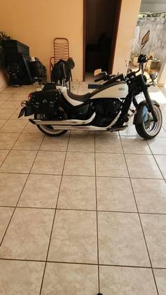KAWASAKI VULCAN 900 CLASSIC 