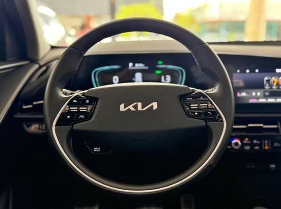 KIA-NIRO-2023