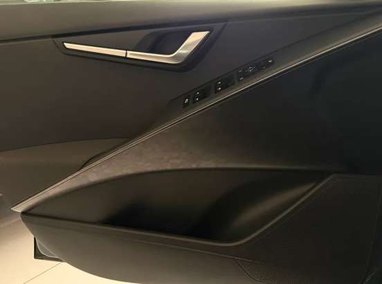 KIA-NIRO-2023