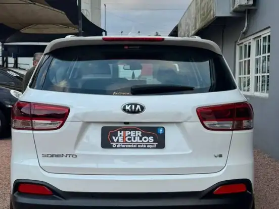 KIA-SORENTO-3.3 V6 GASOLINA EX 7L AUTOMATICO KIA-SORENTO-2017