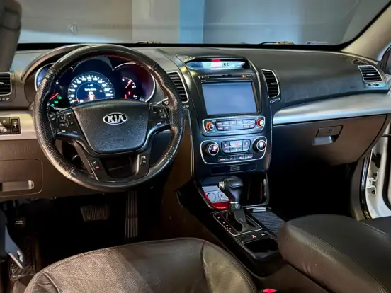 KIA-SORENTO-3.5 V6 GASOLINA EX 7L 4WD AUTOMÁTICO KIA-SORENTO-2014
