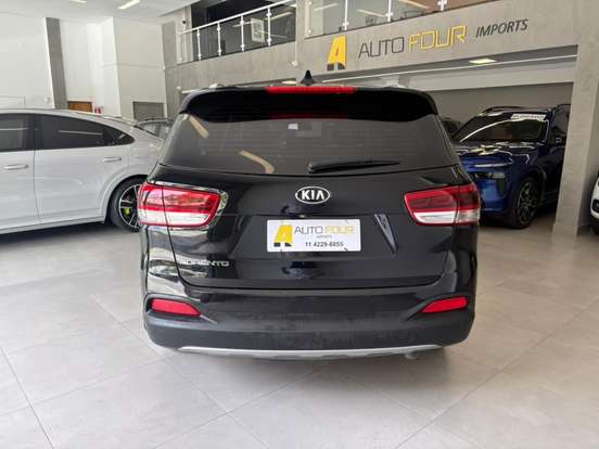 KIA-SORENTO-2017