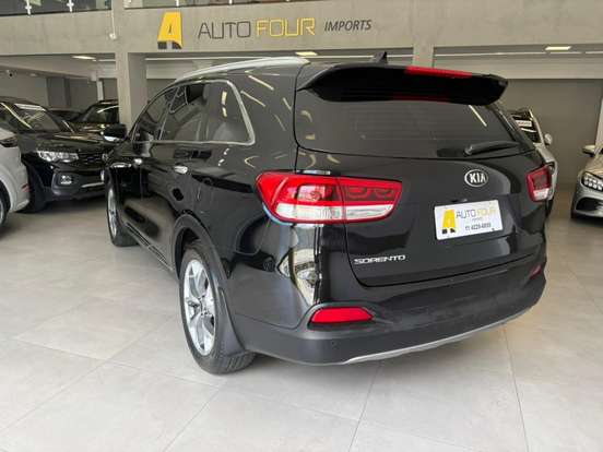 KIA-SORENTO-3.3 V6 GASOLINA EX 7L AUTOMATICO KIA-SORENTO-2017