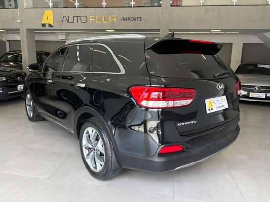 KIA-SORENTO-3.3 V6 GASOLINA EX 7L AUTOMATICO KIA-SORENTO-2017