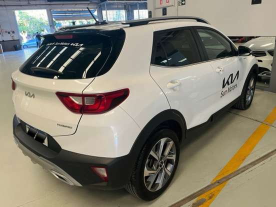 KIA-STONIC-2024