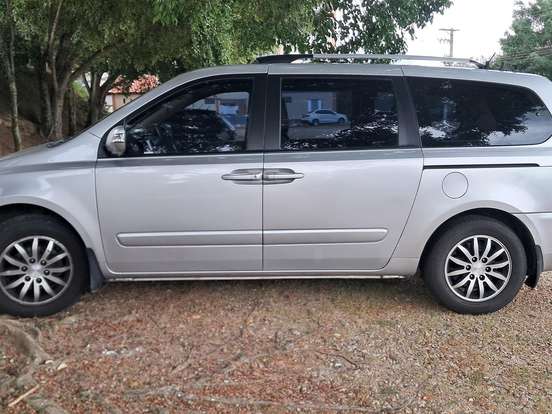 KIA-CARNIVAL-3.5 EX V6 24V GASOLINA 4P AUTOMÁTICO KIA-CARNIVAL-2012