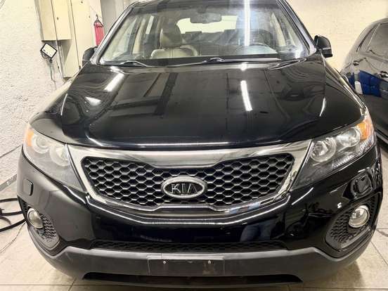 KIA-SORENTO-3.5 V6 GASOLINA EX 7L 4WD AUTOMÁTICO KIA-SORENTO-2011