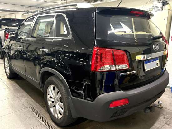 KIA-SORENTO-3.5 V6 GASOLINA EX 7L 4WD AUTOMÁTICO KIA-SORENTO-2011