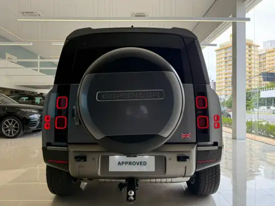 LAND ROVER-DEFENDER-2024