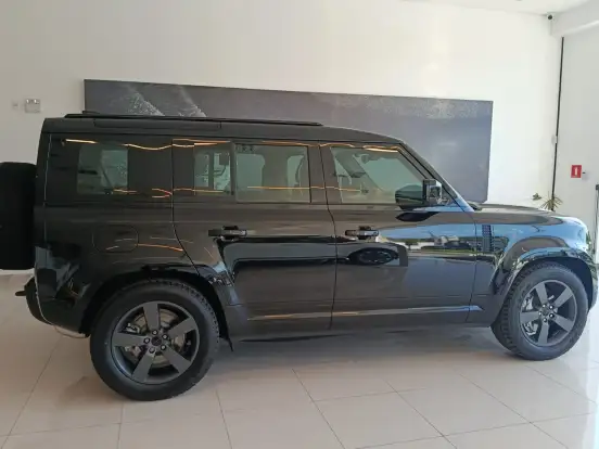 LAND ROVER-DEFENDER-2025