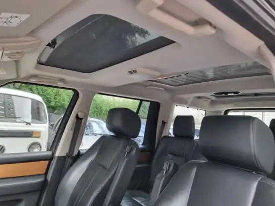 LAND ROVER-DISCOVERY-2015