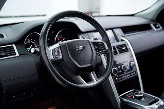 LAND ROVER-DISCOVERY SPORT-2017