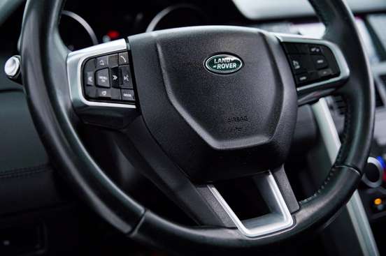 LAND ROVER-DISCOVERY SPORT-2017
