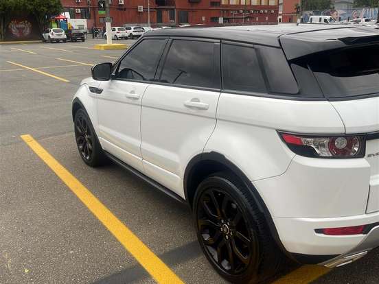 LAND ROVER-RANGE ROVER EVOQUE-2.0 DYNAMIC 4WD 16V GASOLINA 4P AUTOMÁTICO LAND ROVER-RANGE ROVER EVOQUE-2013