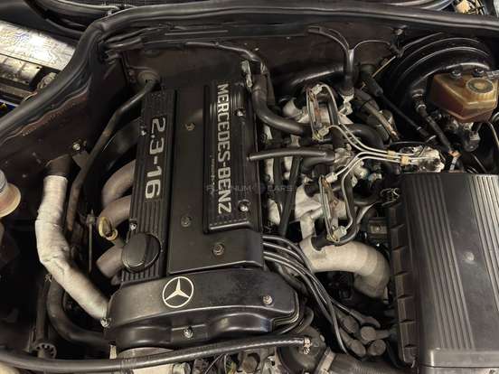 MERCEDES-BENZ-190 E-2.3 SEDAN 16V GASOLINA 4P AUTOMÁTICO MERCEDES-BENZ-190 E-1985
