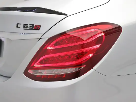 MERCEDES-BENZ-C 63 AMG-4.0 V8 TURBO S GASOLINA SEDAN 4P AUTOMÁTICO MERCEDES-BENZ-C 63 AMG-2015