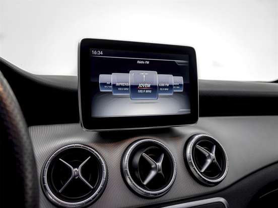 MERCEDES-BENZ-CLA 200-1.6 URBAN 16V FLEX 4P AUTOMÁTICO MERCEDES-BENZ-CLA 200-2016
