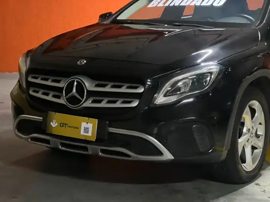 MERCEDES-BENZ-GLA 200-2018