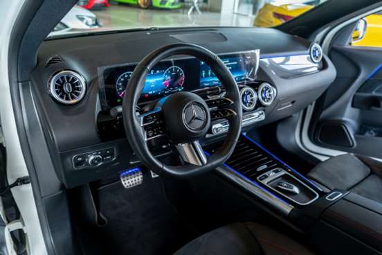 MERCEDES-BENZ-GLA 200-1.3 MHEV AMG LINE 7G-DCT MERCEDES-BENZ-GLA 200-2024