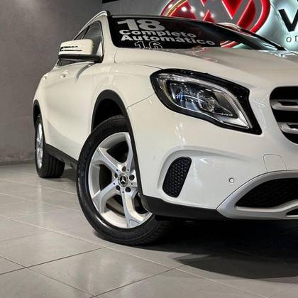 MERCEDES-BENZ GLA 200 1.6 CGI FLEX STYLE 7G-DCT