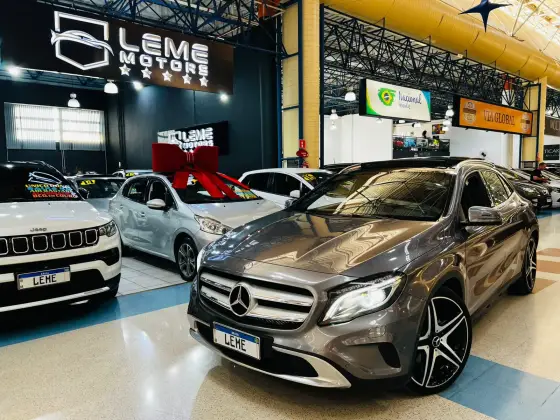 MERCEDES-BENZ GLA 250 2.0 16V TURBO GASOLINA SPORT 4P AUTOMÁTICO MERCEDES-BENZ GLA 250 2.0 16V TURBO GASOLINA SPORT 4P AUTOMÁTICO