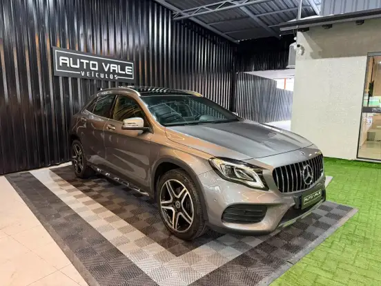 MERCEDES-BENZ-GLA 250-2018