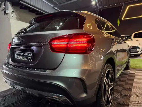 MERCEDES-BENZ-GLA 250-2018