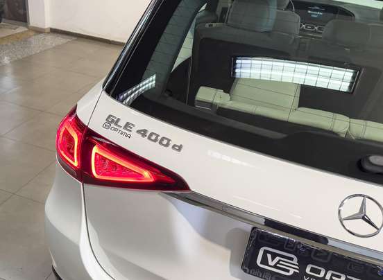 MERCEDES-BENZ-GLE 400d-2021