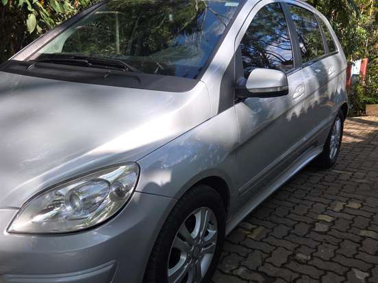 MERCEDES-BENZ-B 200-2.0 8V GASOLINA 4P AUTOMÁTICO MERCEDES-BENZ-B 200-2010