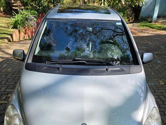 MERCEDES-BENZ-B 200-2010
