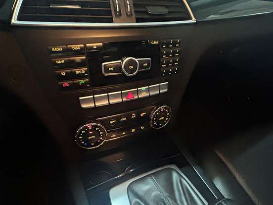 MERCEDES-BENZ-C 180-1.6 CGI SPORT 16V TURBO GASOLINA 4P AUTOMÁTICO MERCEDES-BENZ-C 180-2013