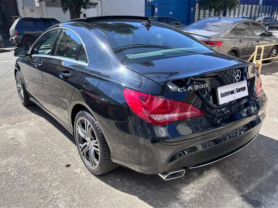 MERCEDES-BENZ-CLA 200-1.6 VISION 16V GASOLINA 4P AUTOMÁTICO MERCEDES-BENZ-CLA 200-2015