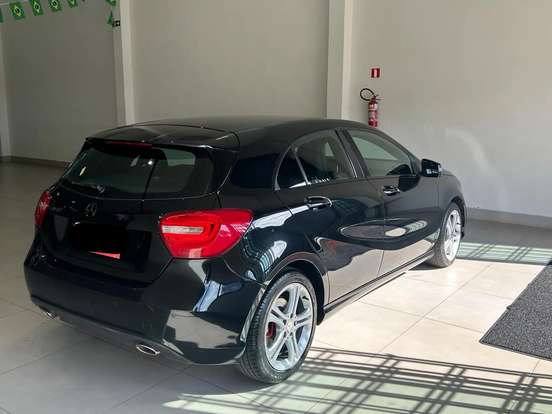 MERCEDES-BENZ-CLASSE A-1.6 200 TURBO URBAN GASOLINA 4P AUTOMATIZADO MERCEDES-BENZ-CLASSE A-2014